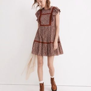 Flutter-Sleeve Mini Dress in Cottage Garden